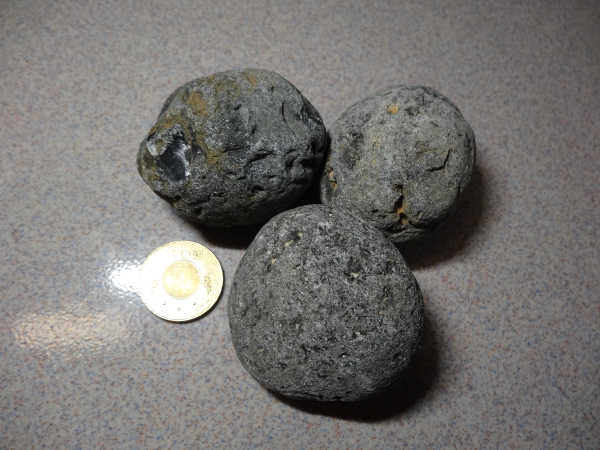 火山能量石 (印尼) — 原礦